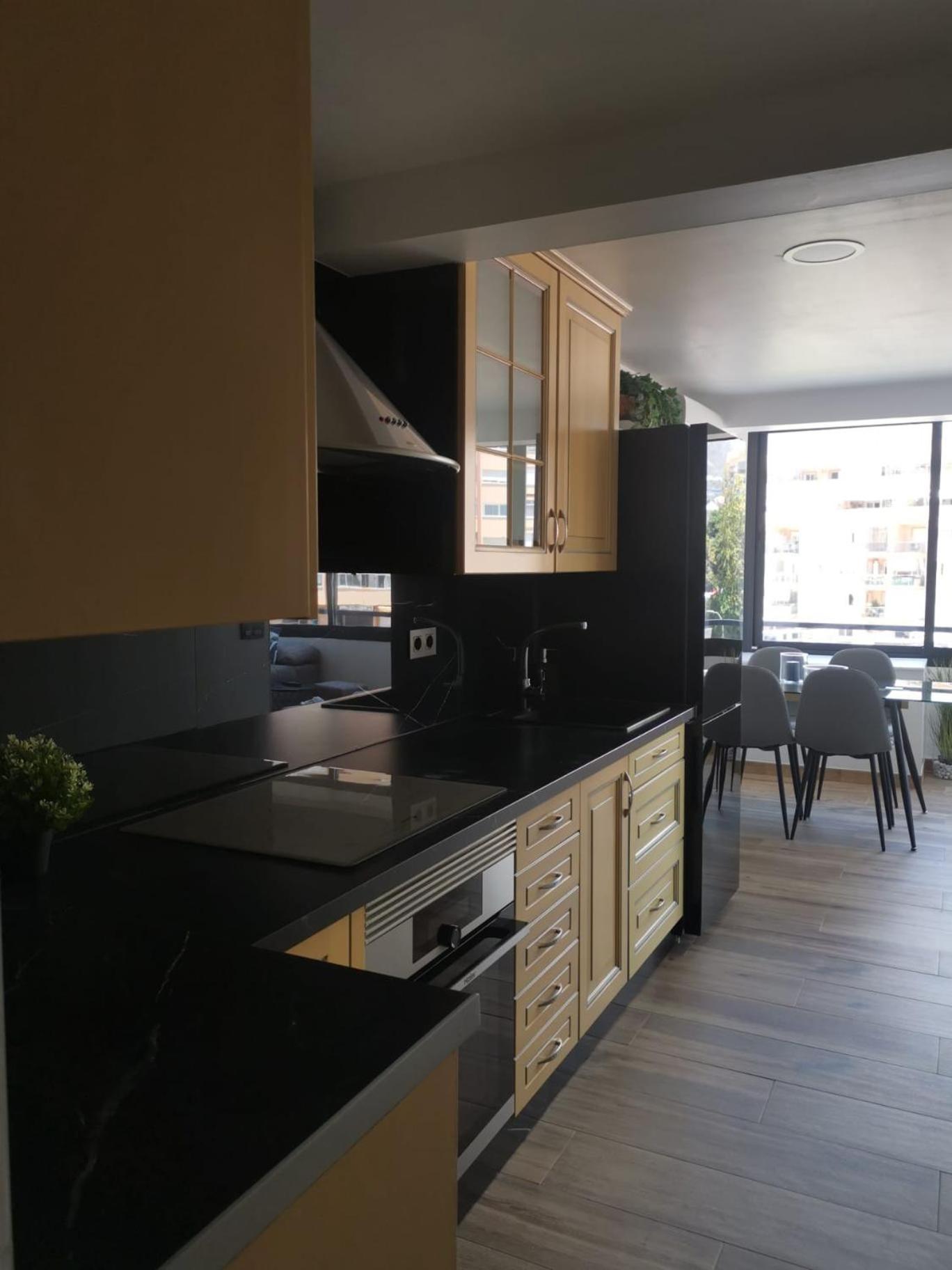 Blue Ocean Apartments Benalmadena Bagian luar foto
