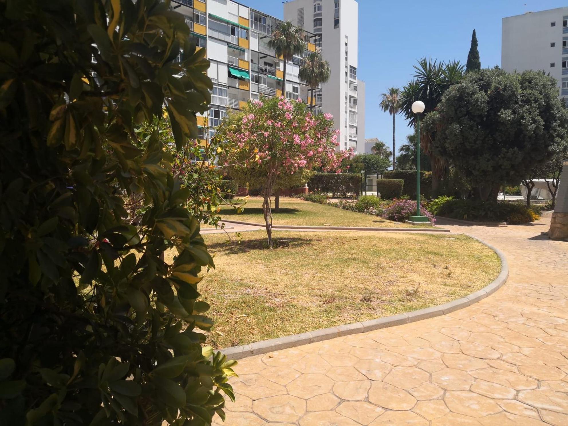 Blue Ocean Apartments Benalmadena Bagian luar foto